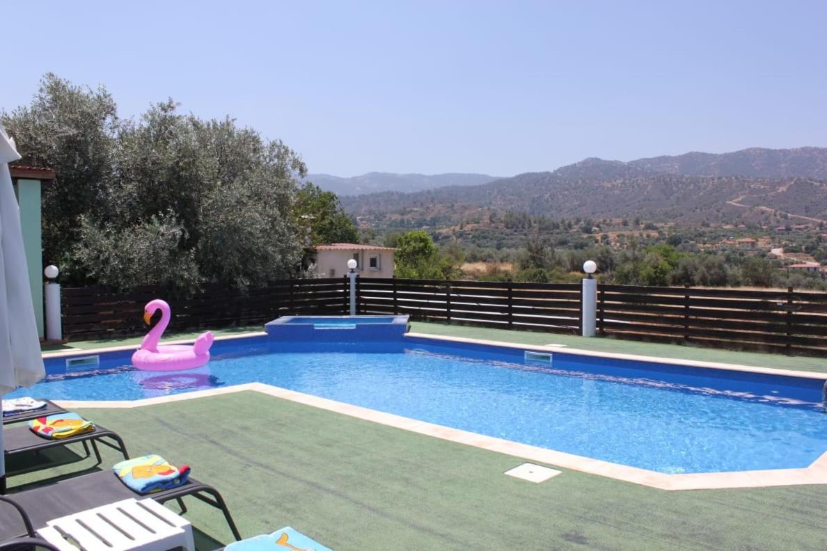 Yiannos House Villa Evrykhou Exterior photo