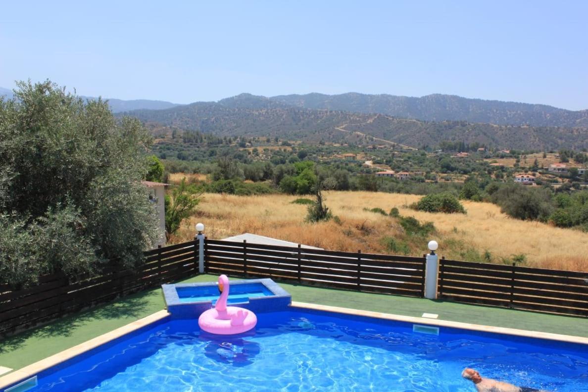 Yiannos House Villa Evrykhou Exterior photo